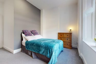 5 bed flat, Greenbank Terrace, Greenbank, Plymouth, PL48QF - Image 3
